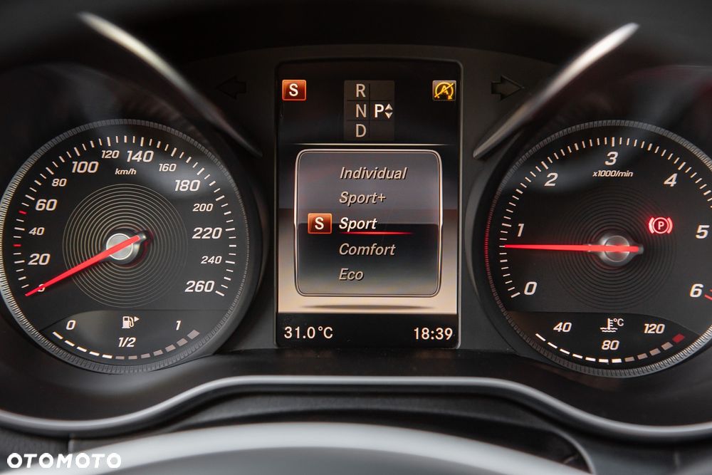 Mercedes-Benz Klasa C 250 (BlueTEC) d 7G-TRONIC AMG Line - 32