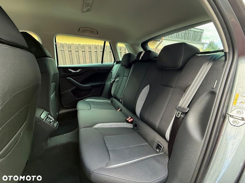 Skoda Kamiq 1.0 TSI Drive DSG - 10