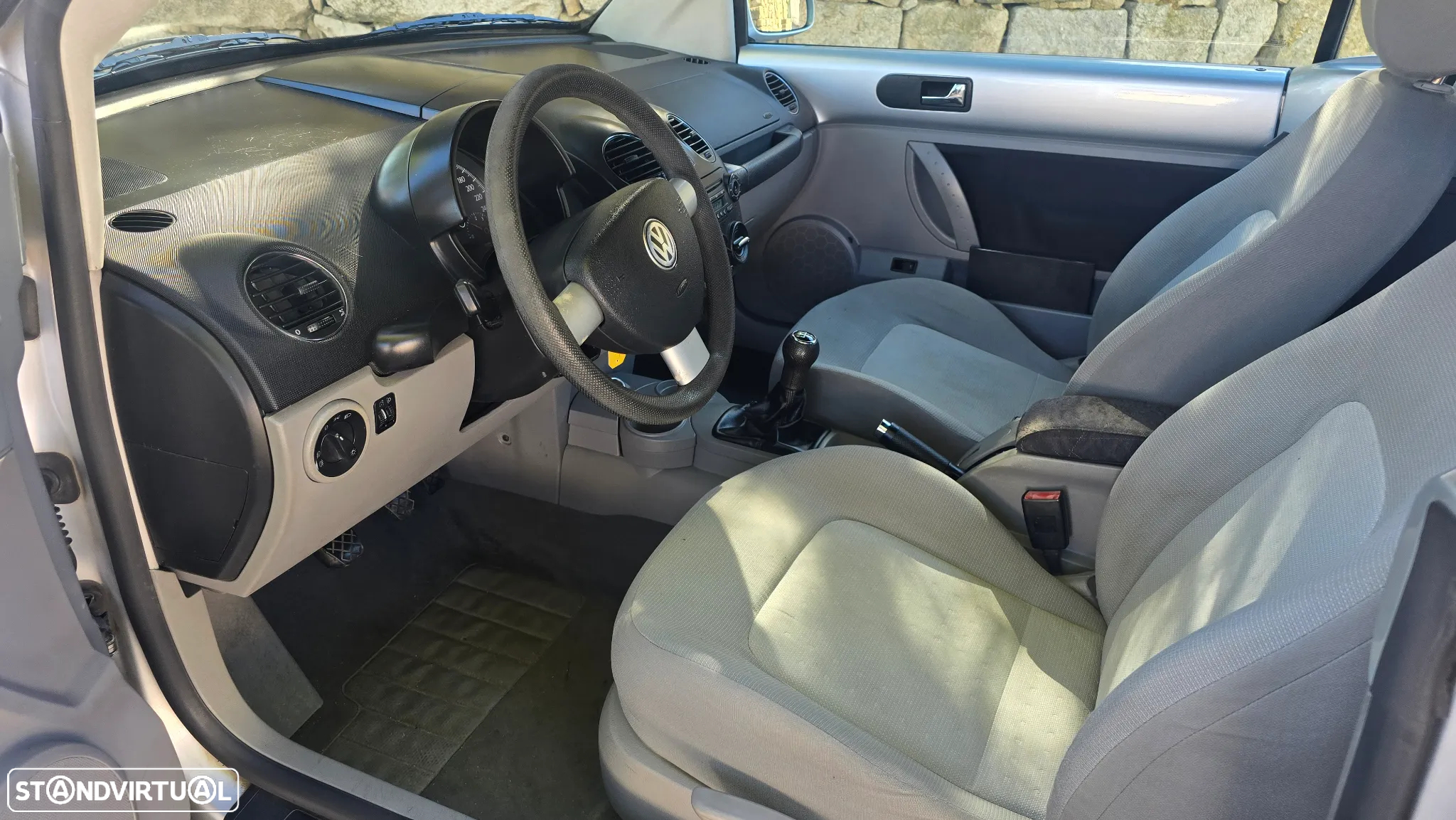 VW New Beetle Cabriolet 1.9 TDI - 26
