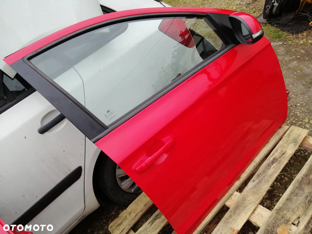 Hyundai I20 2008-2012r. maska drzwi klapa bagażnika kod lakieru BH - 20