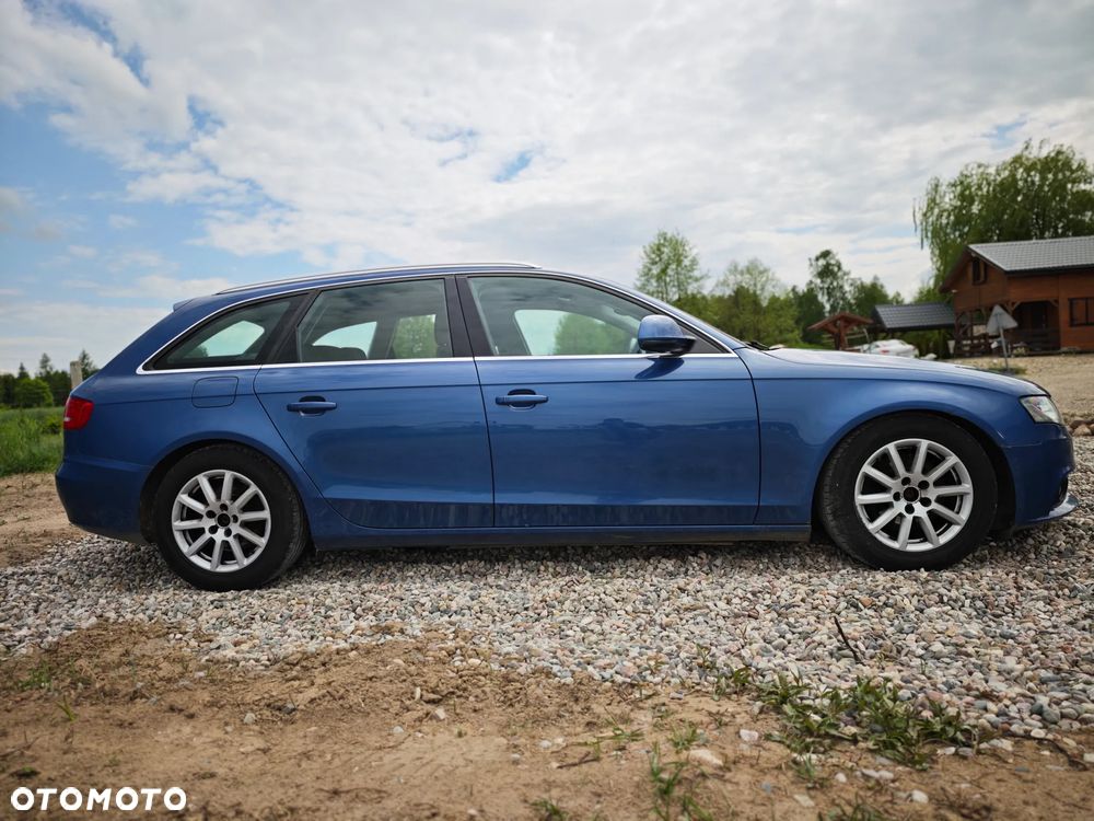 Audi A4 Avant 2.0 TDI Limited Edition - 5