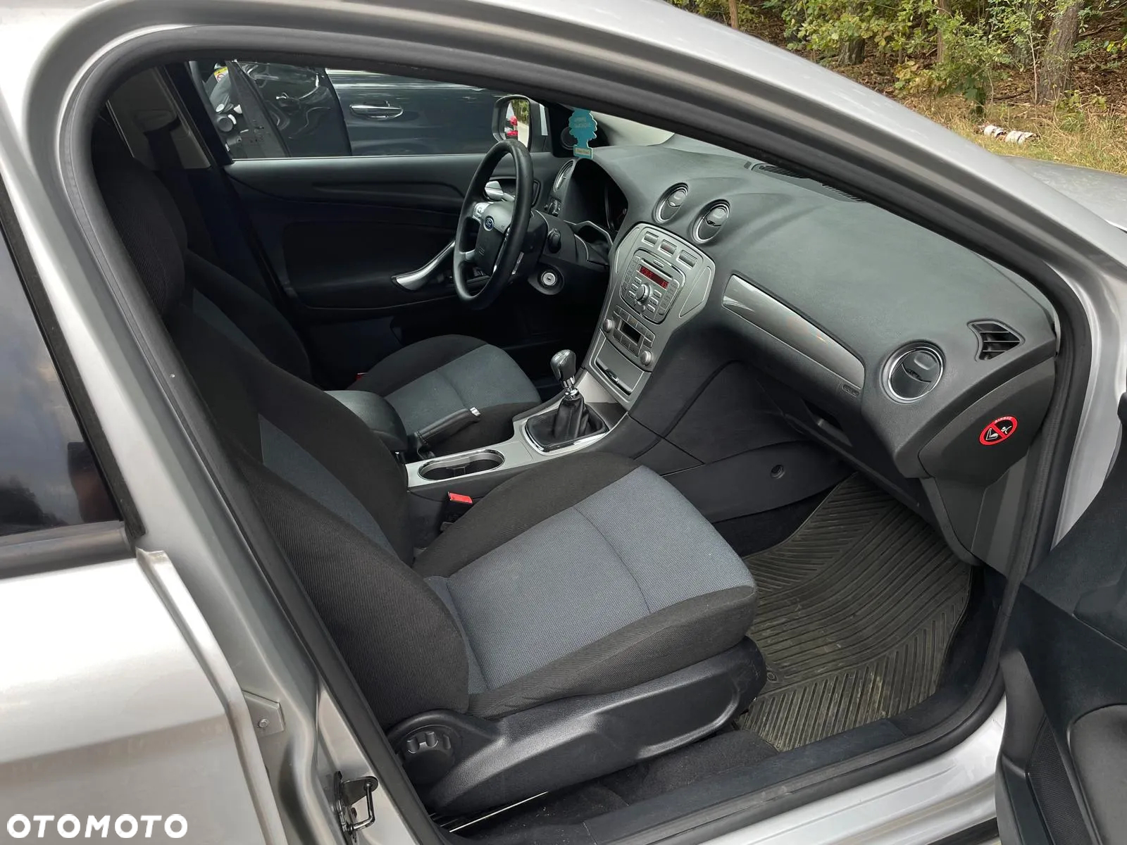 Ford Mondeo 1.8 TDCi Silver X - 13
