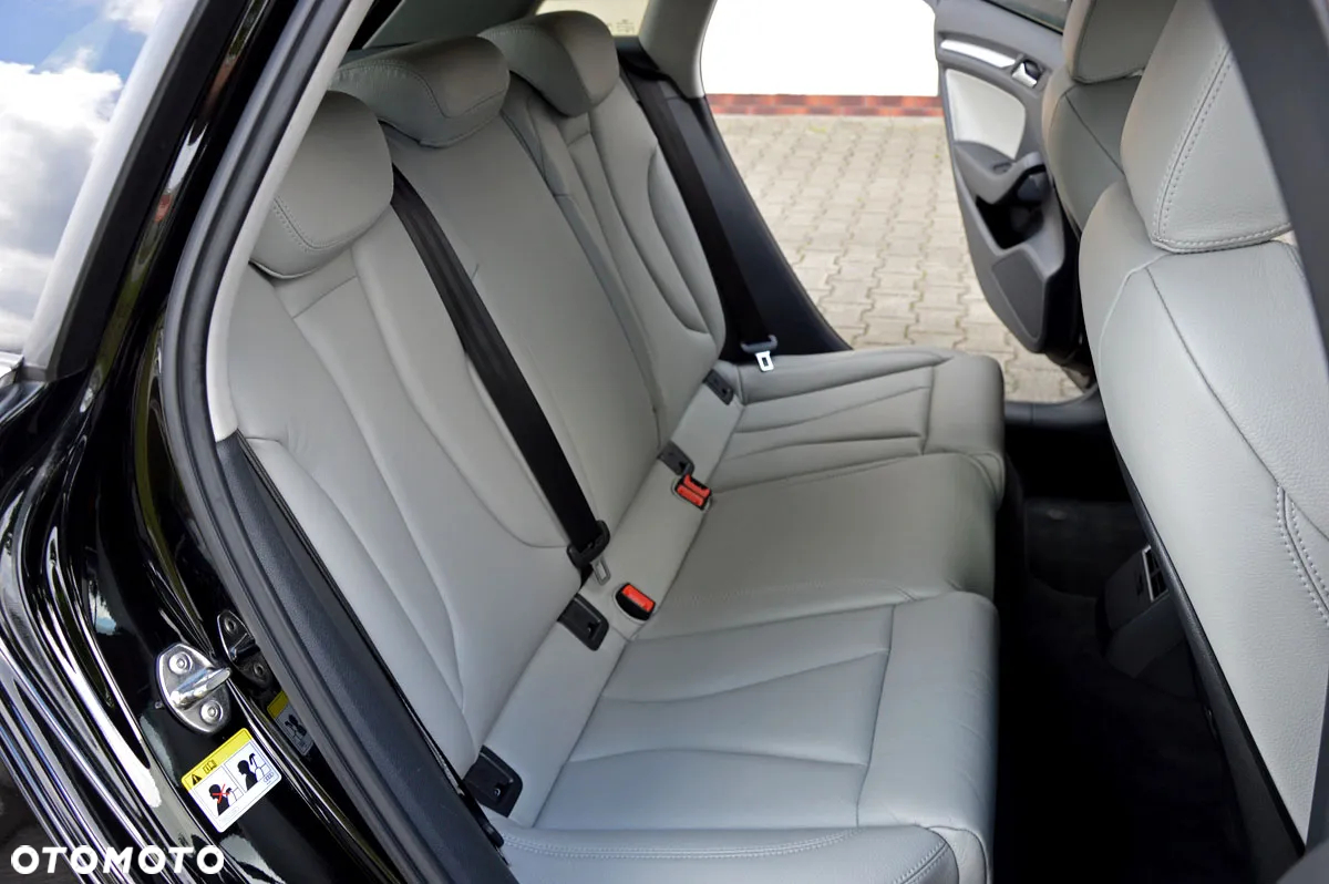 Audi A3 Sportback 1.6 TDI (clean diesel) Ambiente - 25