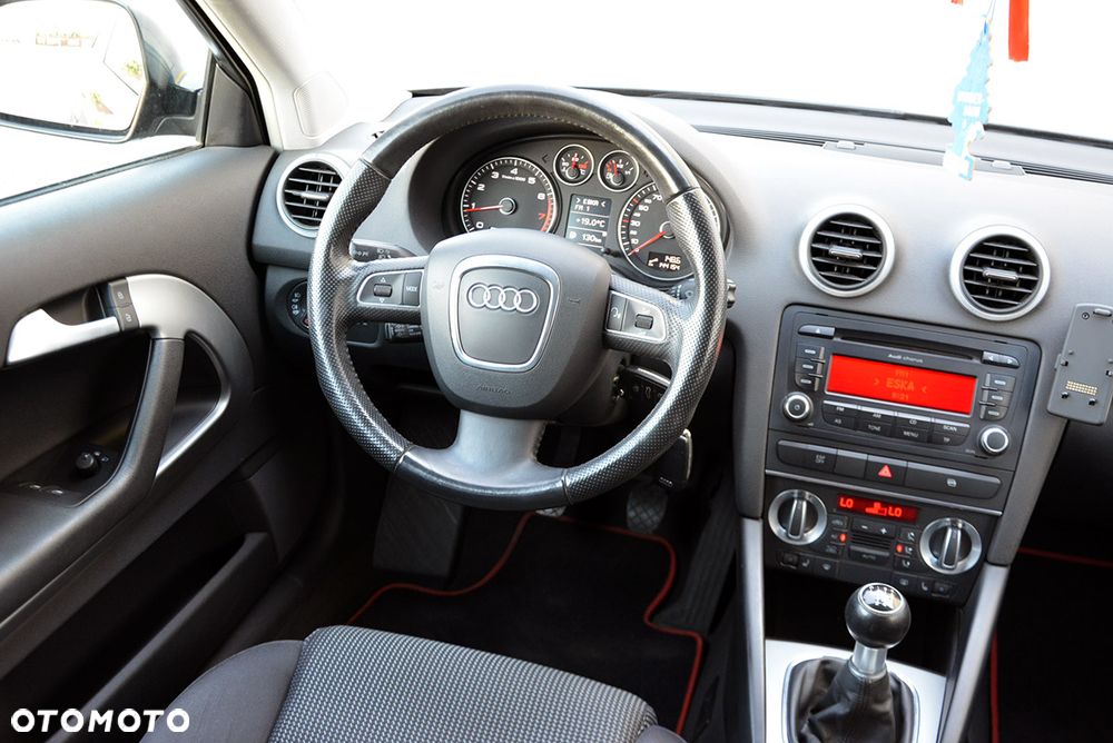 Audi A3 3-drzwiowe 1.8 TFSI S line Sportpaket - 3