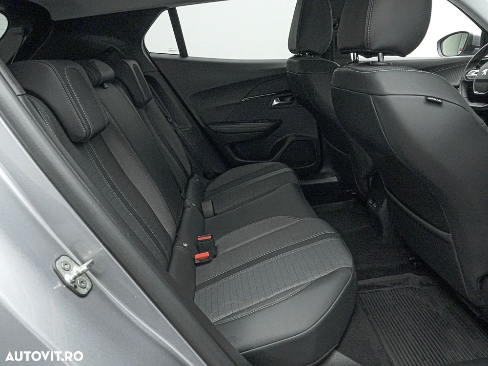Peugeot 2008 1.5 BlueHDI EAT8 STT Allure Pack - 17