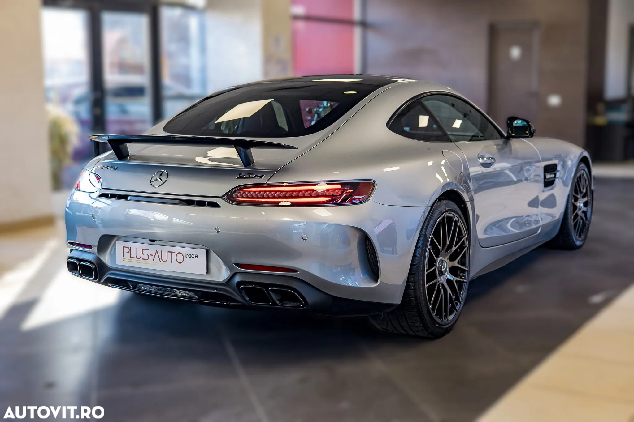 Mercedes-Benz AMG GT - 13