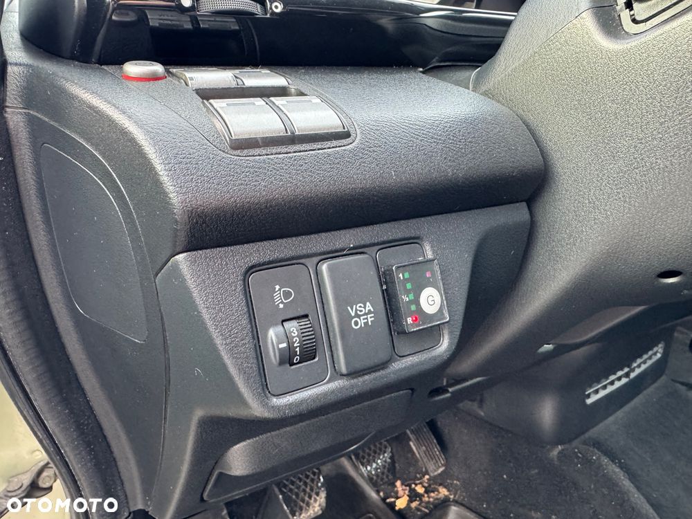 Honda FR-V 2.0 Comfort - 21