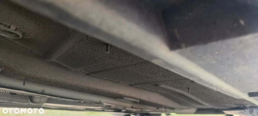 Ford Focus 1.6 FF Titanium - 16