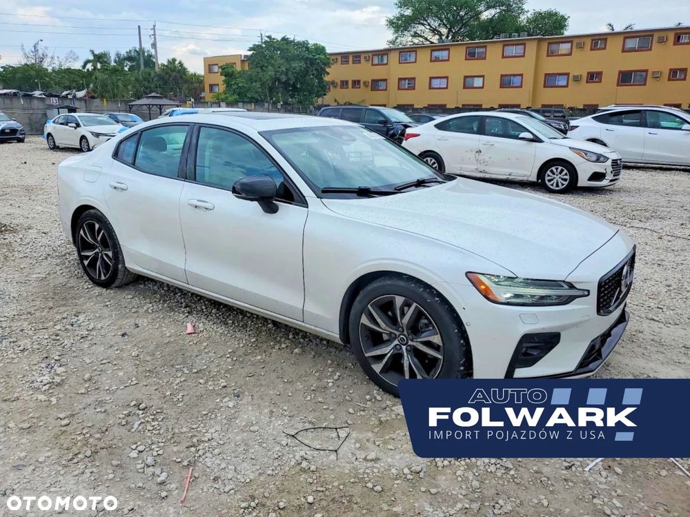 Volvo S60 B5 B AWD R-Design - 1