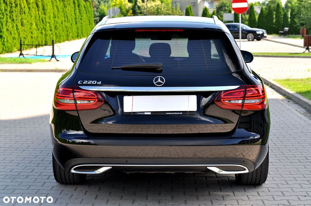 Mercedes-Benz Klasa C 220 d 9G-TRONIC AMG Line - 5
