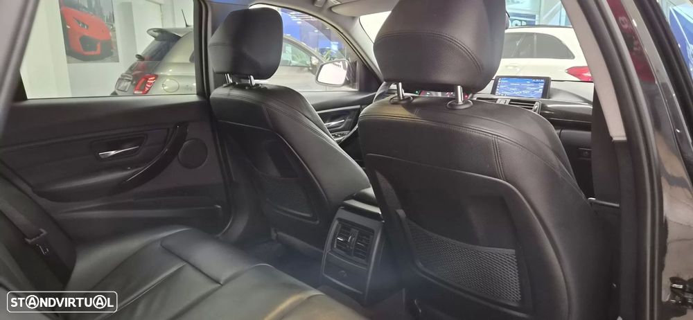 BMW 320 d Sport-Aut. Efficient Dynamics Edition Blue Per Sport Line - 38