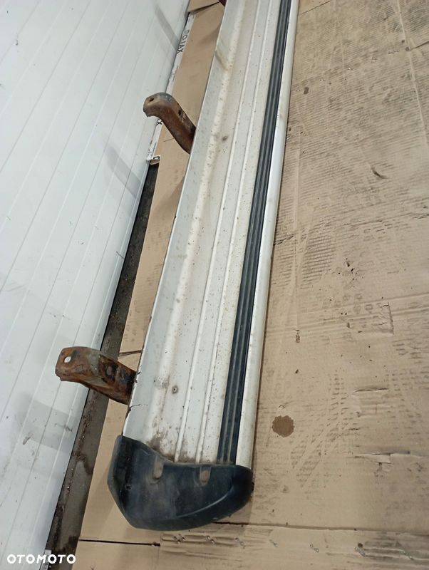 MITSUBISHI L200 STOPIEŃ LEWY - 2