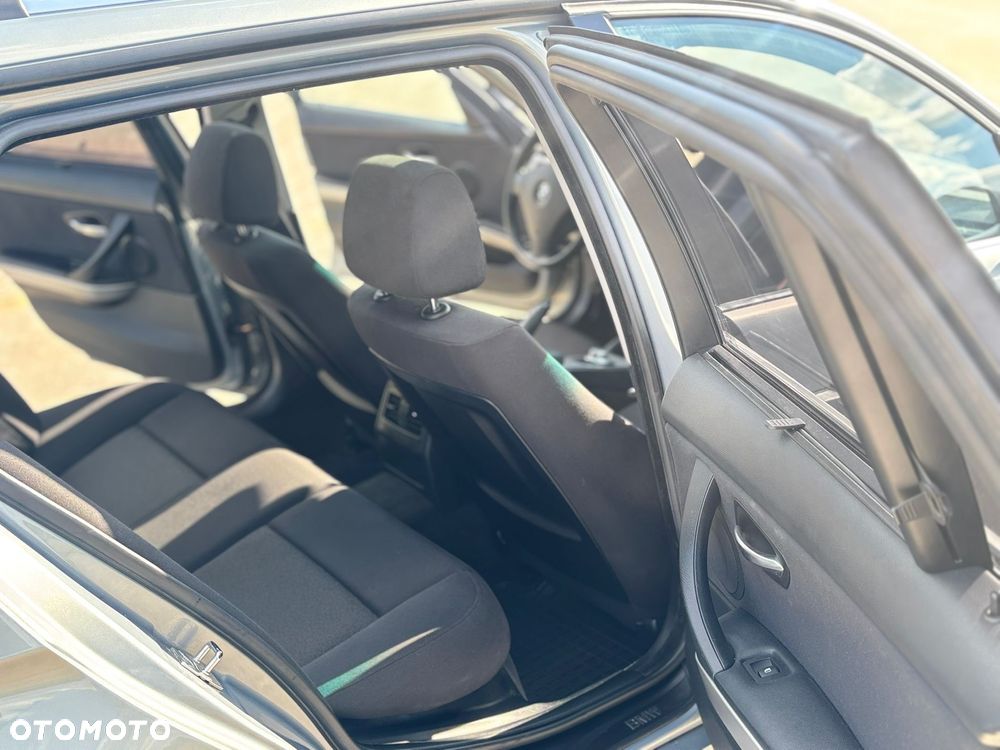 BMW Seria 3 320d - 26
