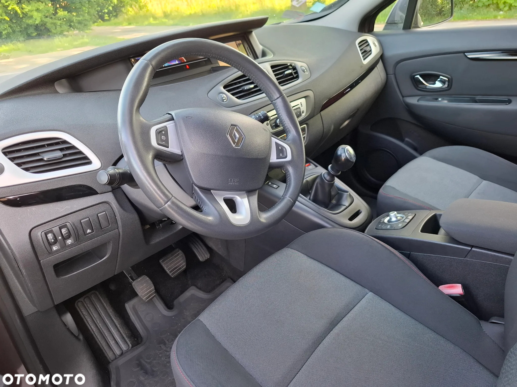 Renault Grand Scenic Gr 1.4 16V TCE TomTom Edition - 22