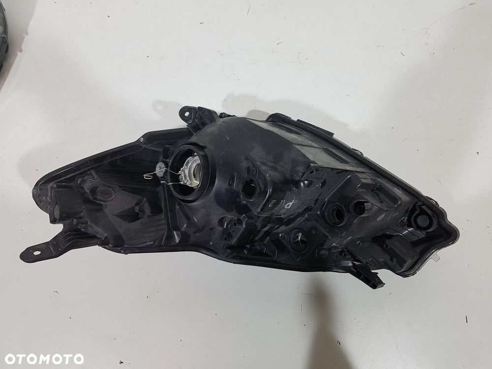 TOYOTA YARIS III 3 LIFT 17- LAMPA PRZÓD PRZEDNIA PRAWA EUROPA ORYGINAŁ - 4