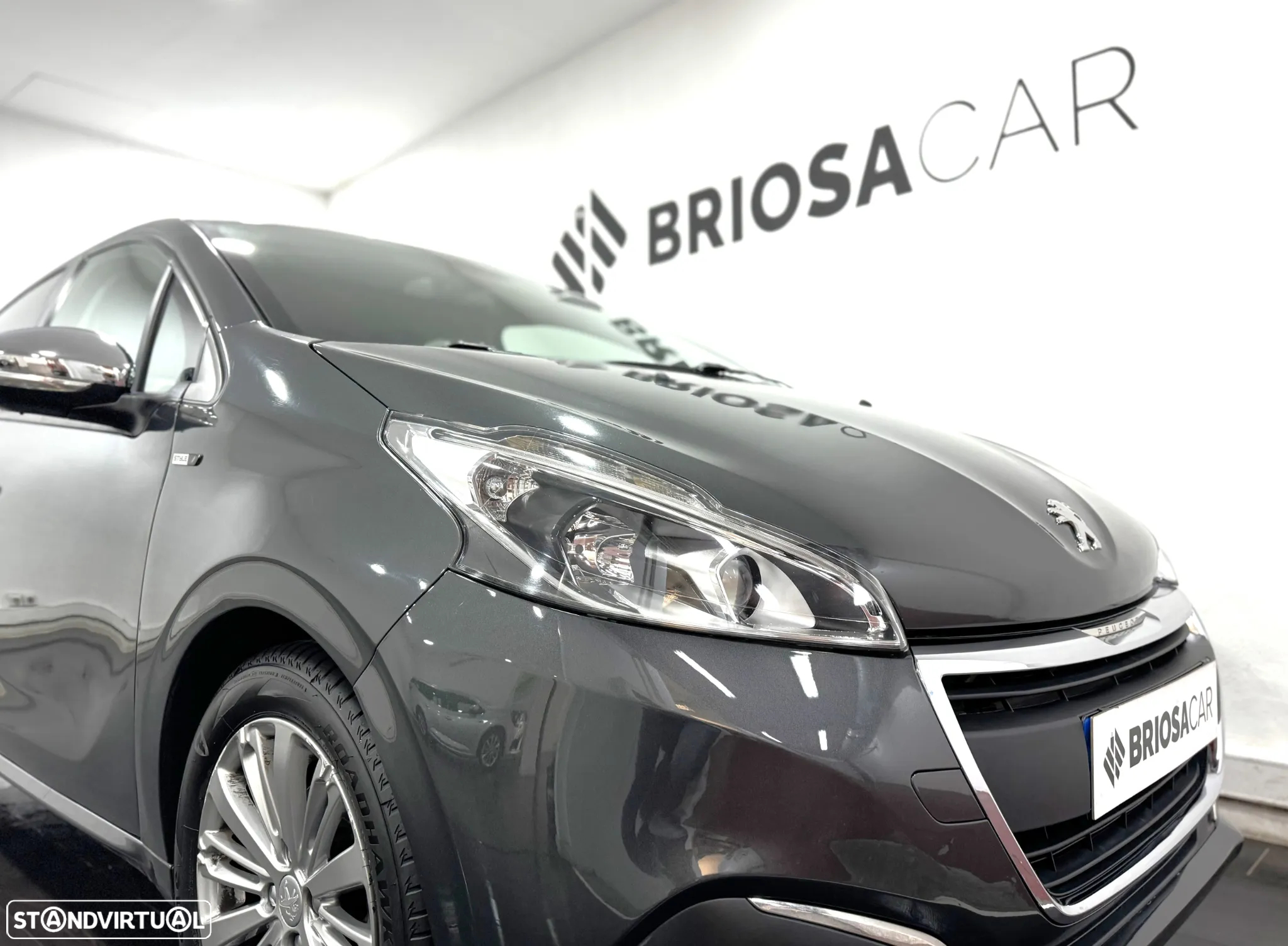 Peugeot 208 1.6 BlueHDi Style - 12