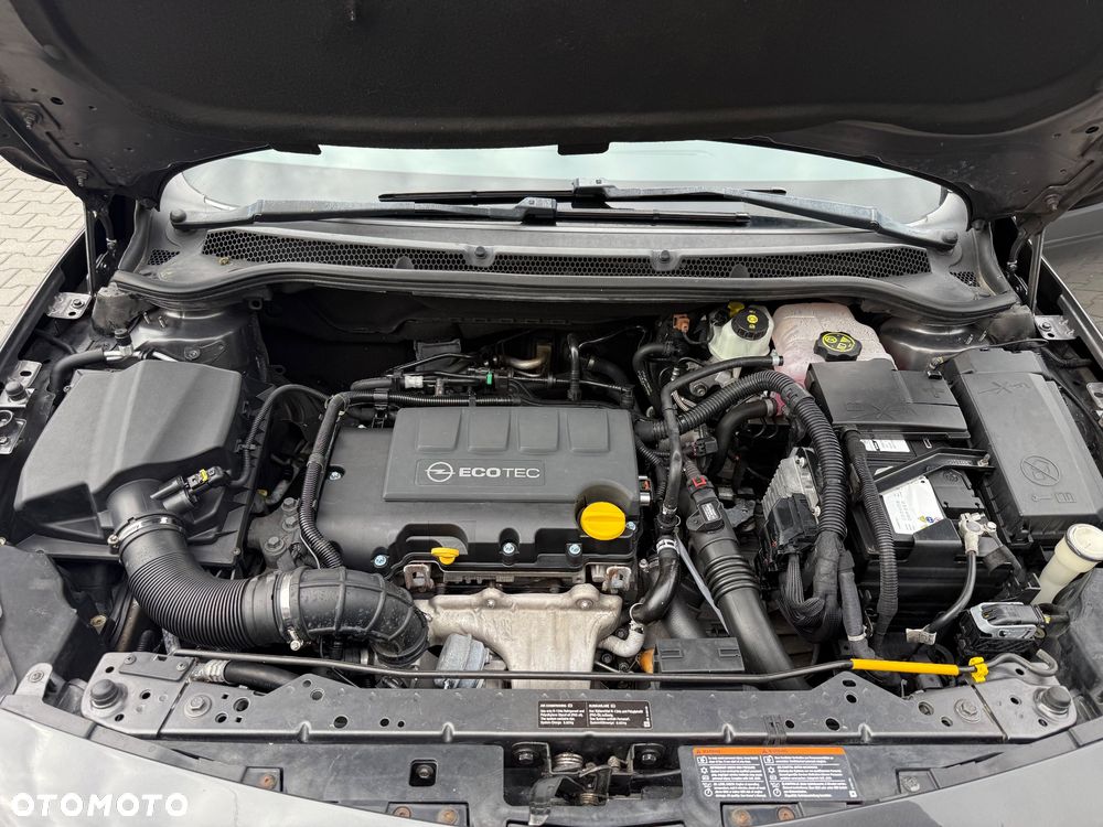 Opel Astra 1.4 Turbo Active - 28