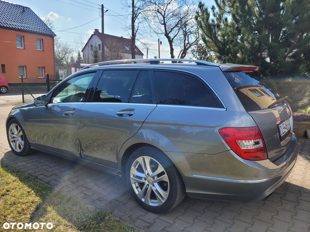 Mercedes-Benz Klasa C 200 CDI BlueEff Avantgarde - 16