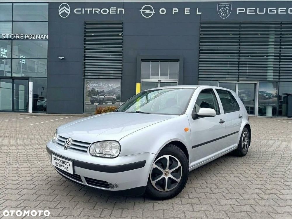 Volkswagen Golf 1.6 Basis - 2