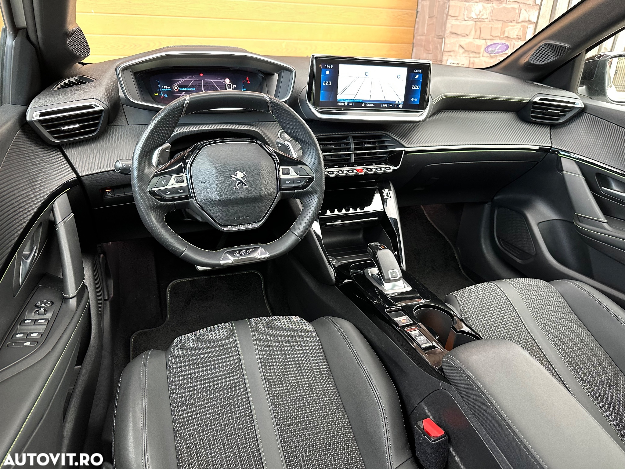 Peugeot 208 PureTech 130 EAT8 GT - 16