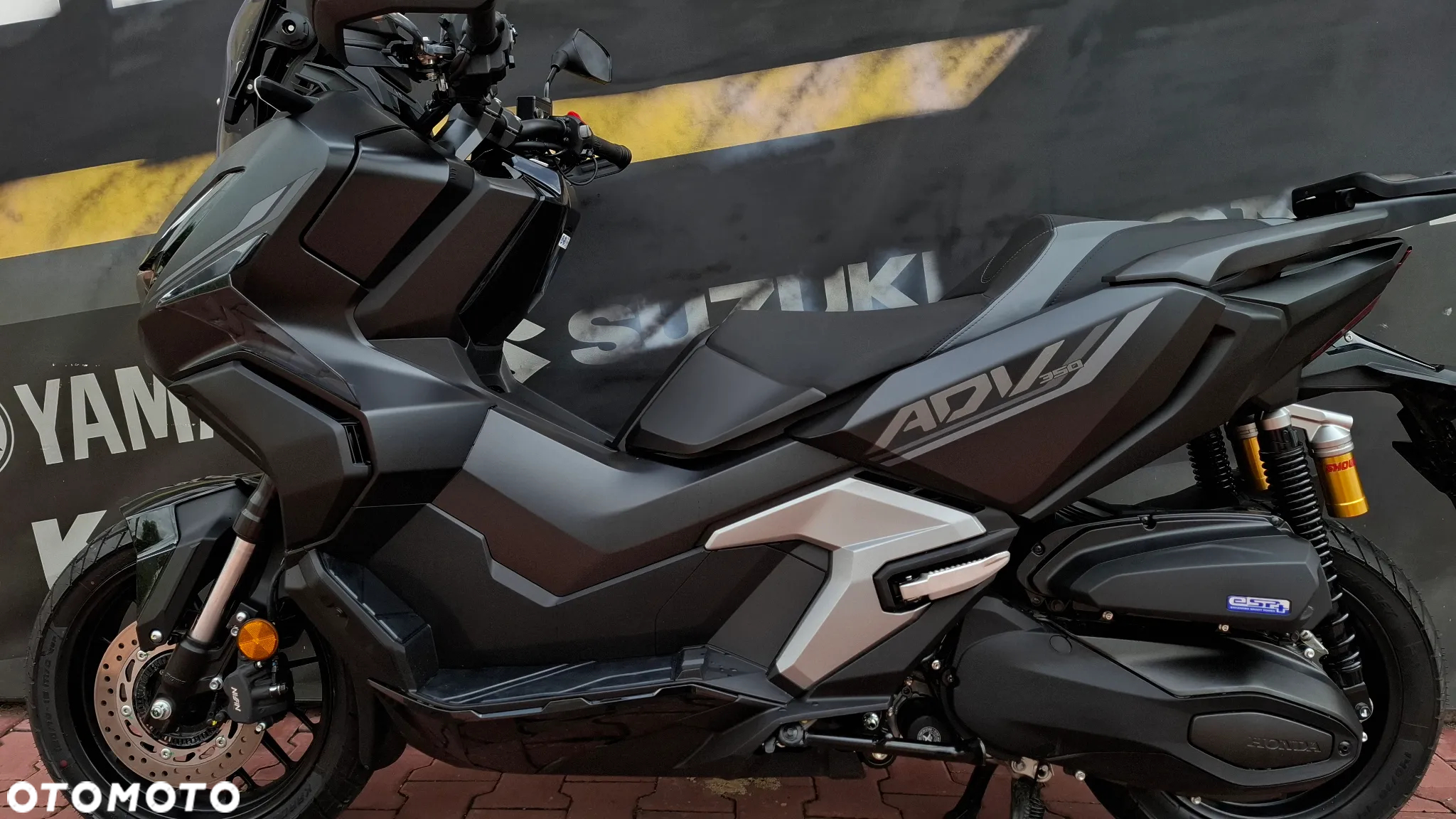 Honda ADV350 - 11