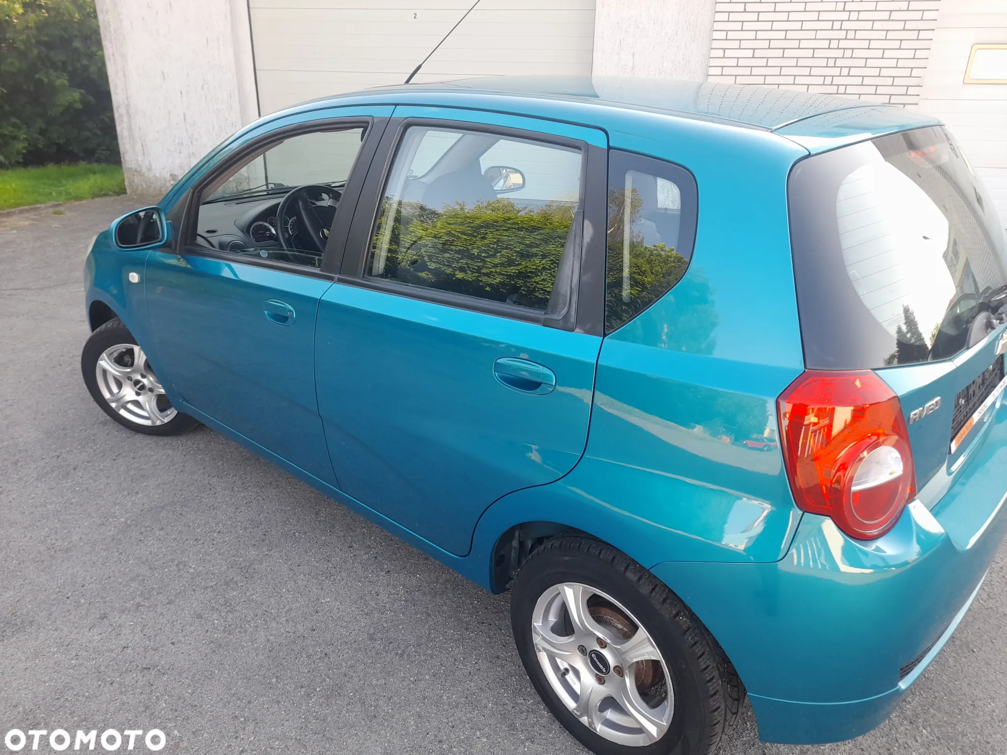 Chevrolet Aveo 1.2 16V Base / Classic - 3