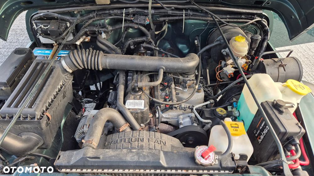 Jeep Wrangler 4.0 Sahara - 17