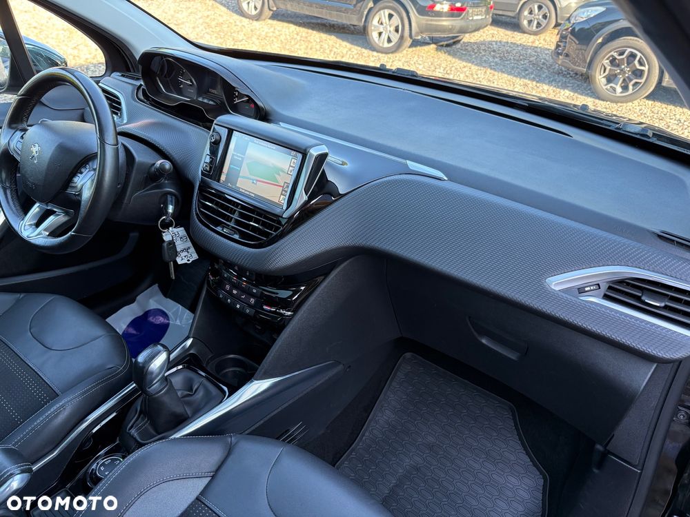 Peugeot 2008 1.6 VTi Allure - 25