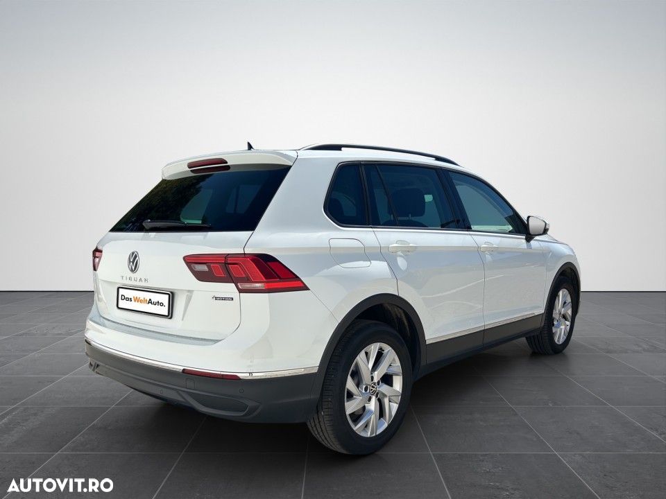 Volkswagen Tiguan - 7