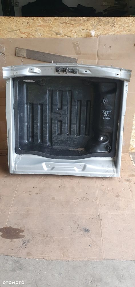 Wanna wnęka bagażnika VW Passat B6 3C0813114D - 1