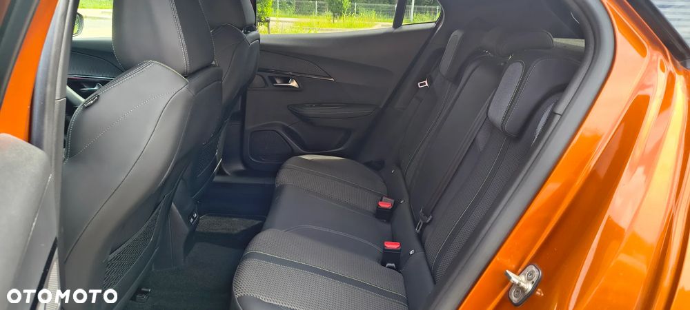 Peugeot 2008 PureTech 130 EAT8 GT Pack - 19