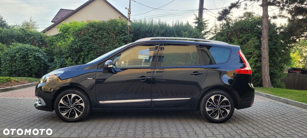 Renault Grand Scenic - 11