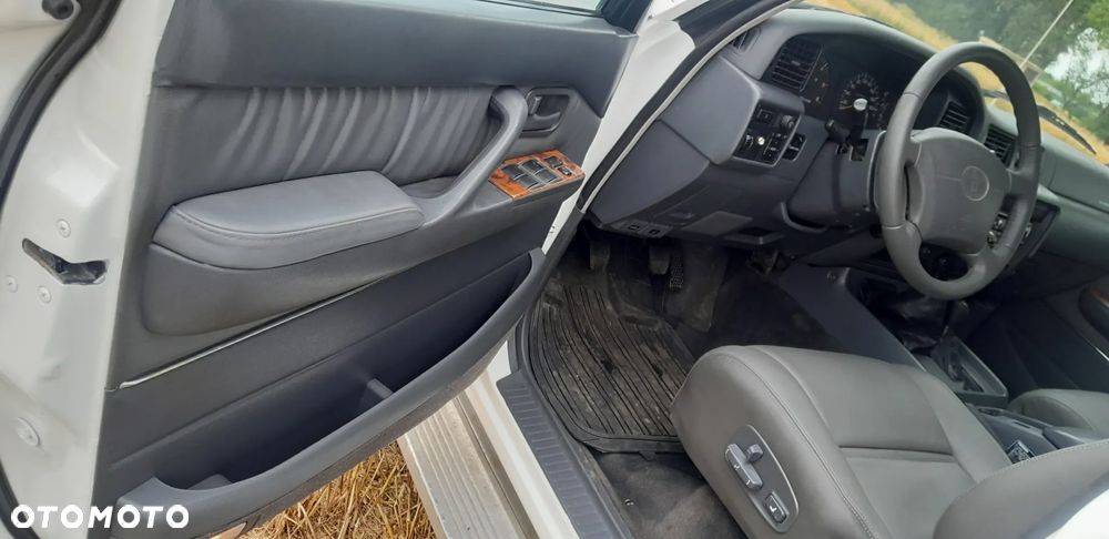 Toyota Land Cruiser HDJ80 - 8
