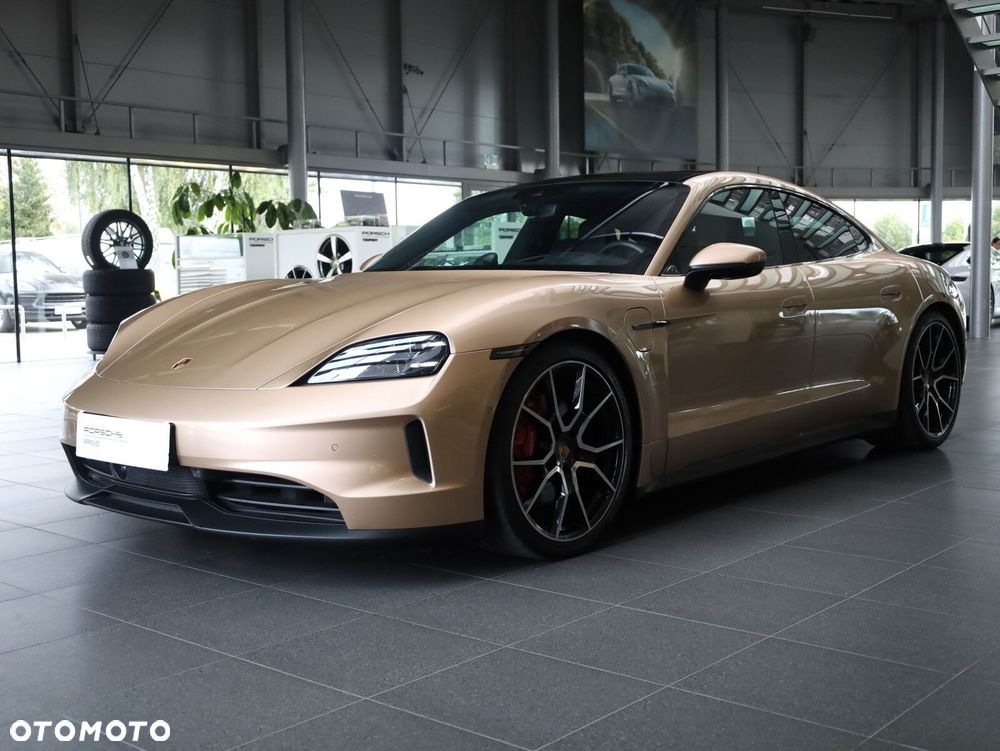Porsche Taycan - 3