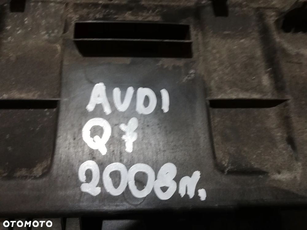 AUDI Q7 4L GÓRNA OSŁONA PASA PRZEDNIEGO 4L0807081 - 3