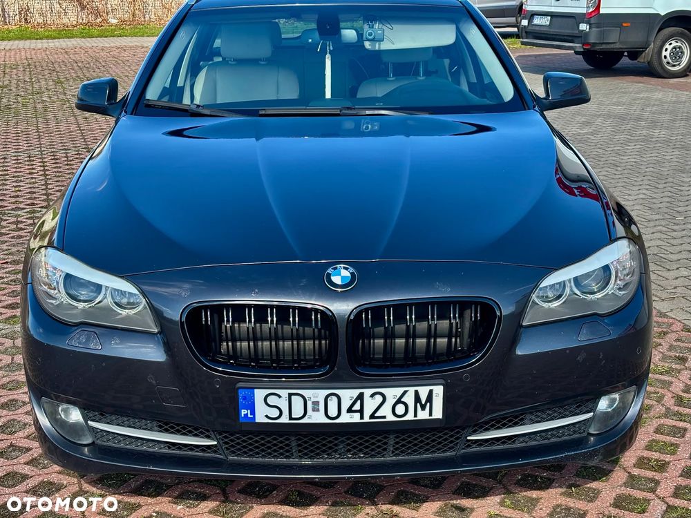 BMW Seria 5 520d Luxury Line - 8