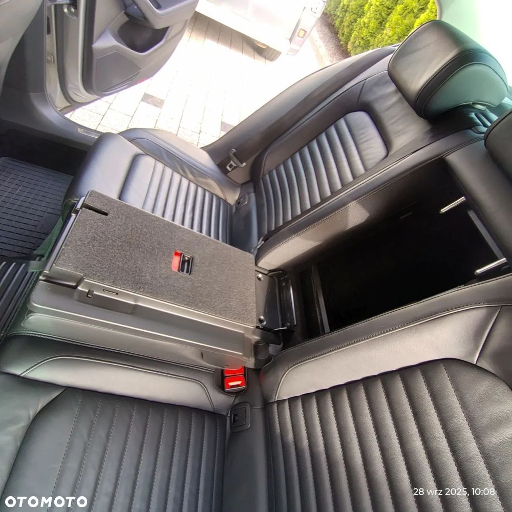 Volkswagen Passat - 16