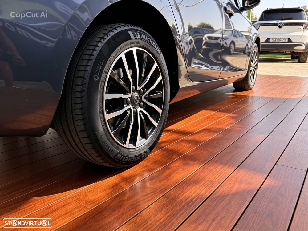 Volvo V40 2.0 D3 Momentum - 9