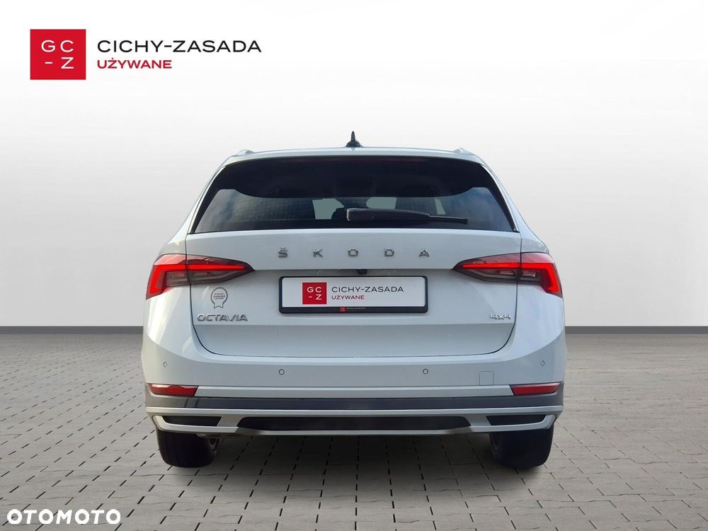 Skoda Octavia 2.0 TDI 4x4 Scout DSG - 4