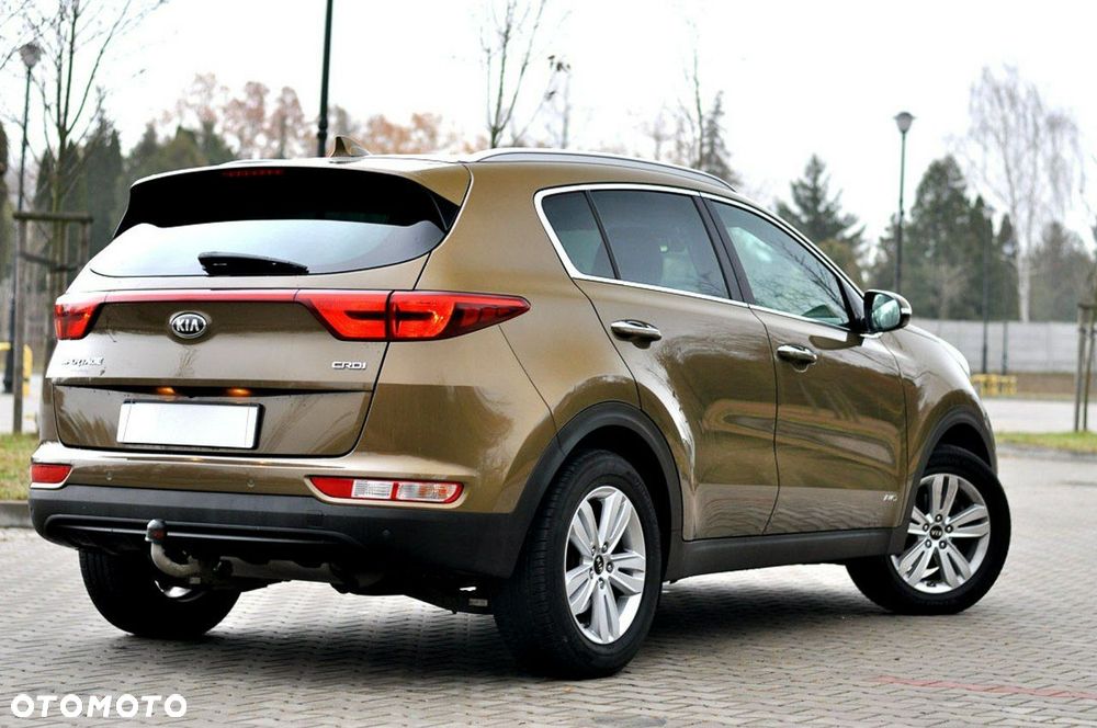 Kia Sportage 2.0 CRDI 4WD Automatik Dream-Team Edition - 33