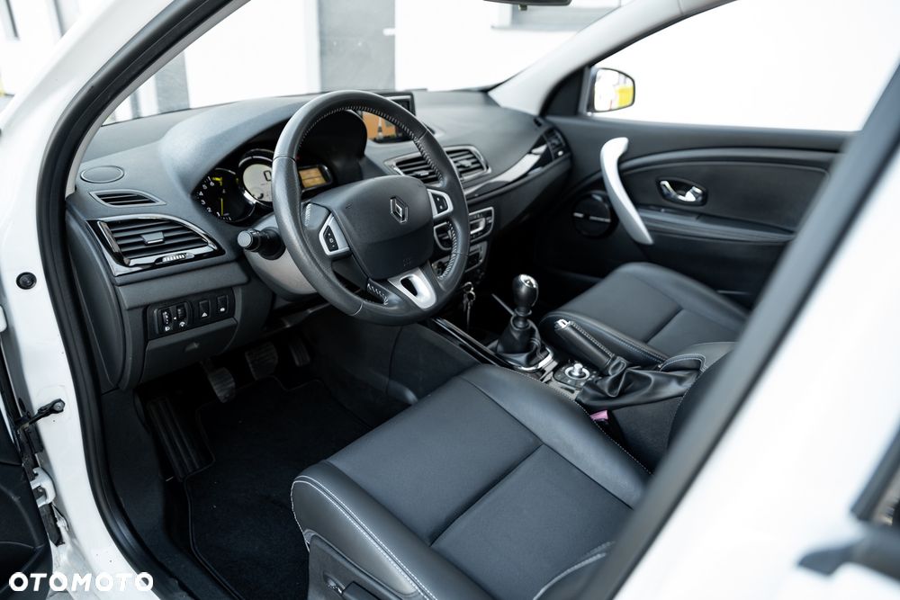 Renault Megane ENERGY TCe 115 Start & Stop Bose Edition - 15