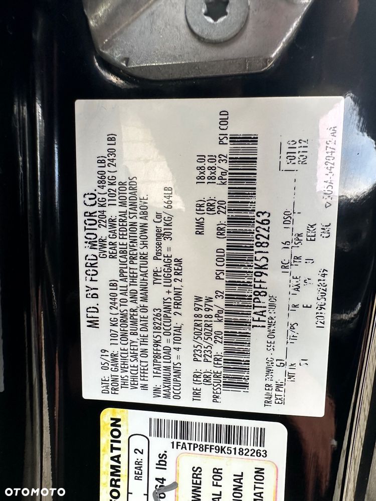 Ford Mustang 5.0 V8 GT - 14