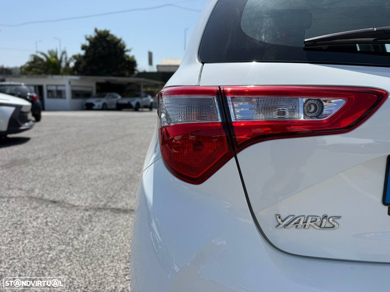 Toyota Yaris 1.5 HDF Premier Edition - 12