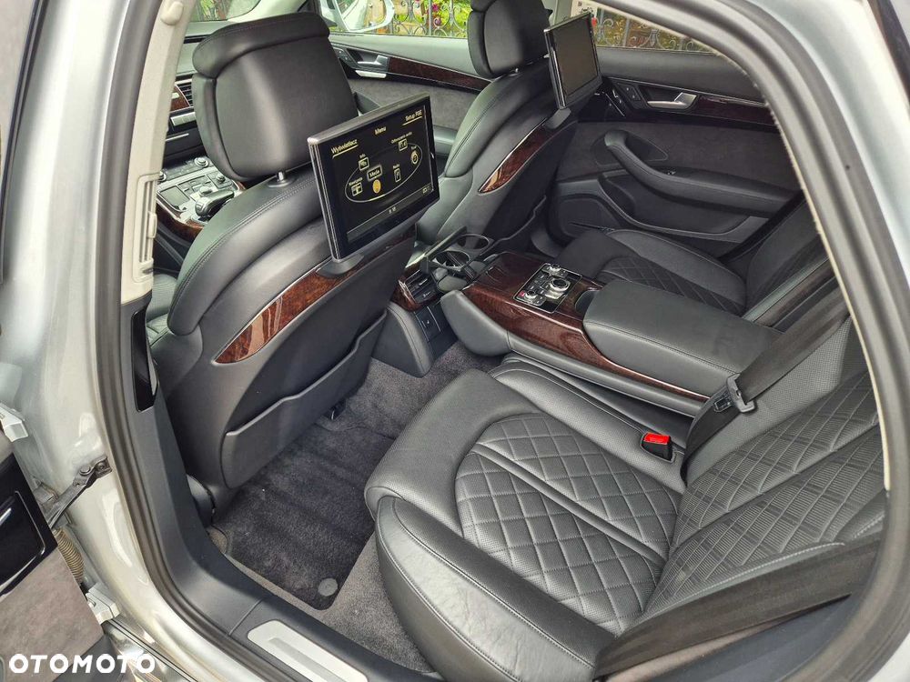 Audi A8 - 5
