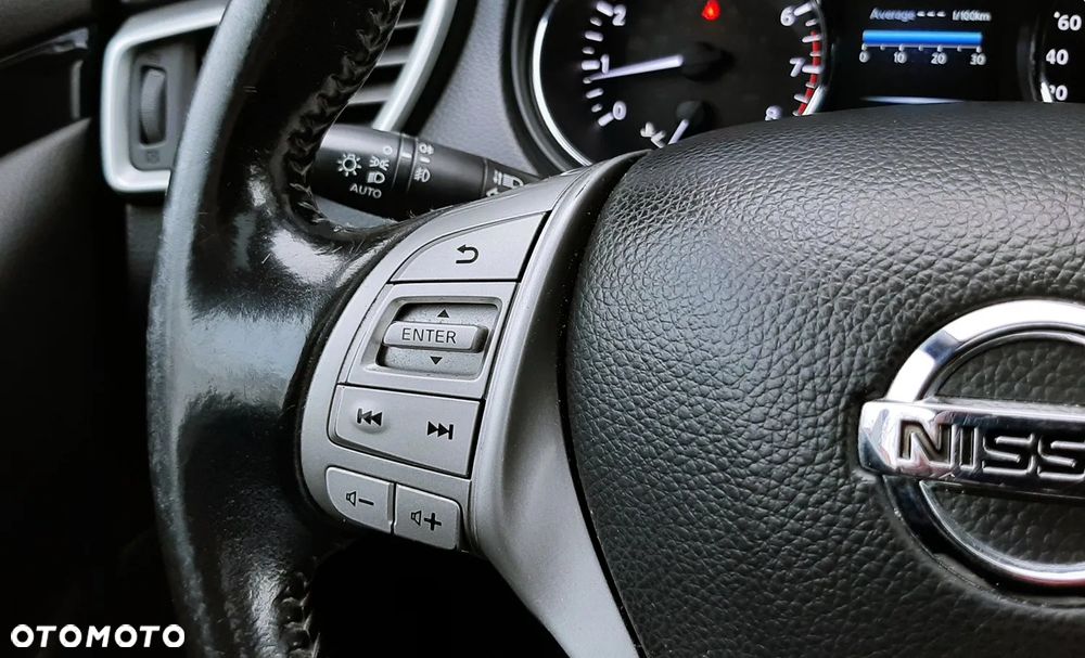 Nissan Qashqai 1.6 DIG-T N-Connecta - 31