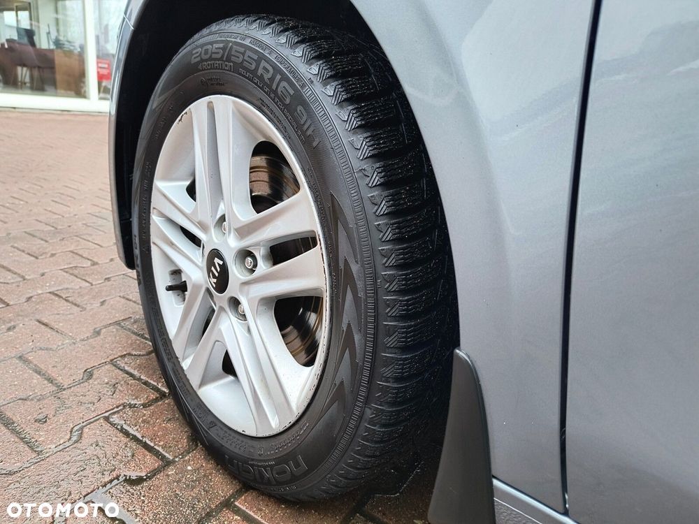 Kia Ceed - 9