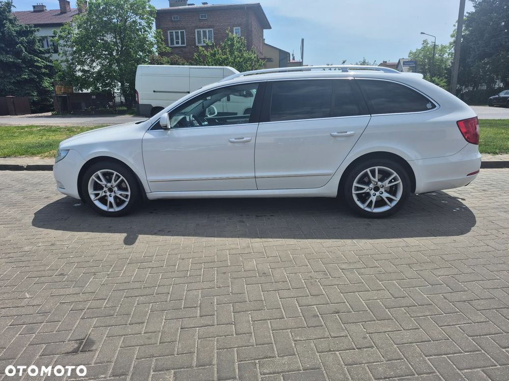 Skoda Superb 2.0 TDI 4x4 Ambition DSG - 14