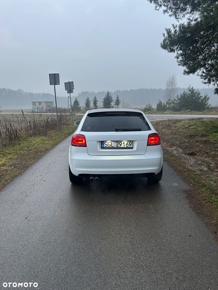Audi A3 3-drzwiowe 1.4 TFSI S line Sportpaket - 2