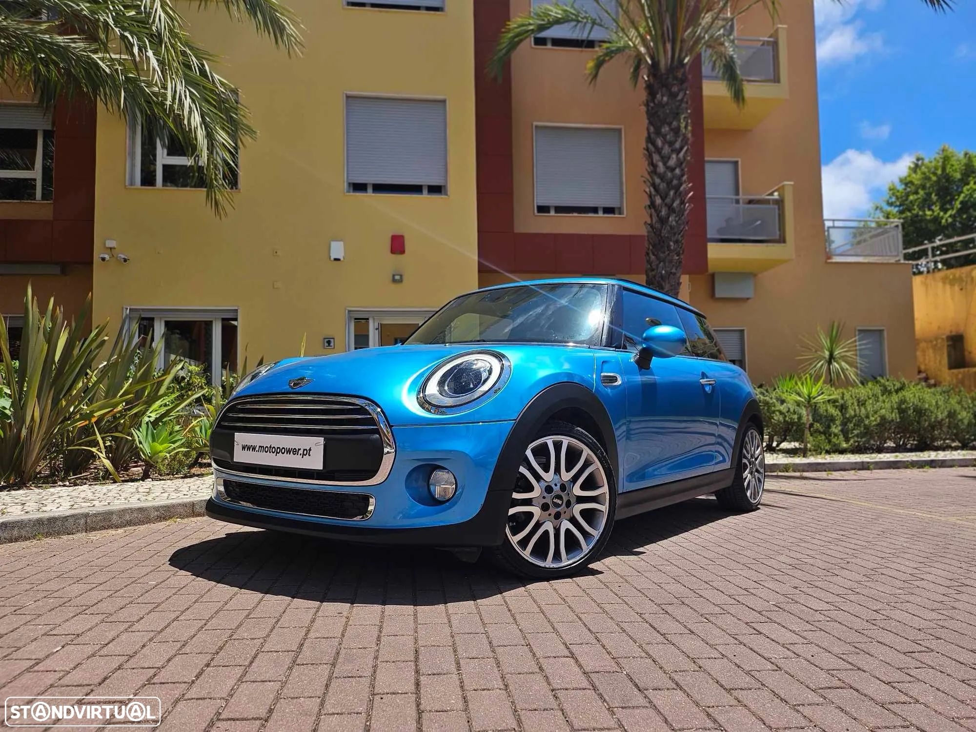MINI 3 Portas Cooper D - 1