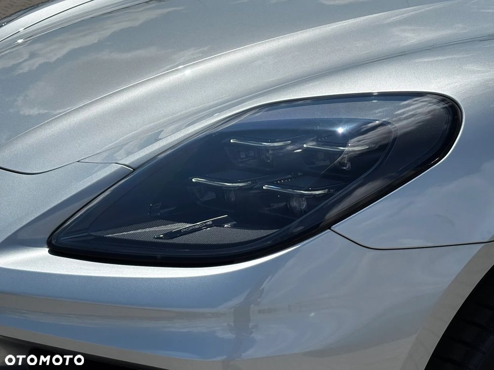 Porsche Panamera 4 - 12